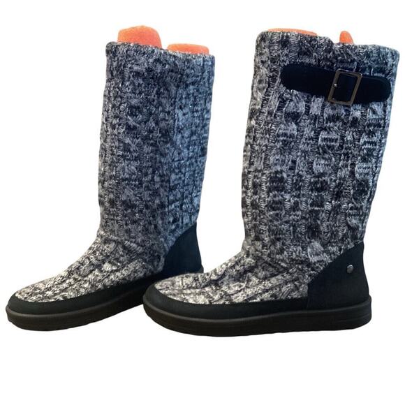 Abeo Womens Knit Boots Size US 8 Black White Strap Mid-Calf Boho Moccasin NEW - Picture 1 of 6